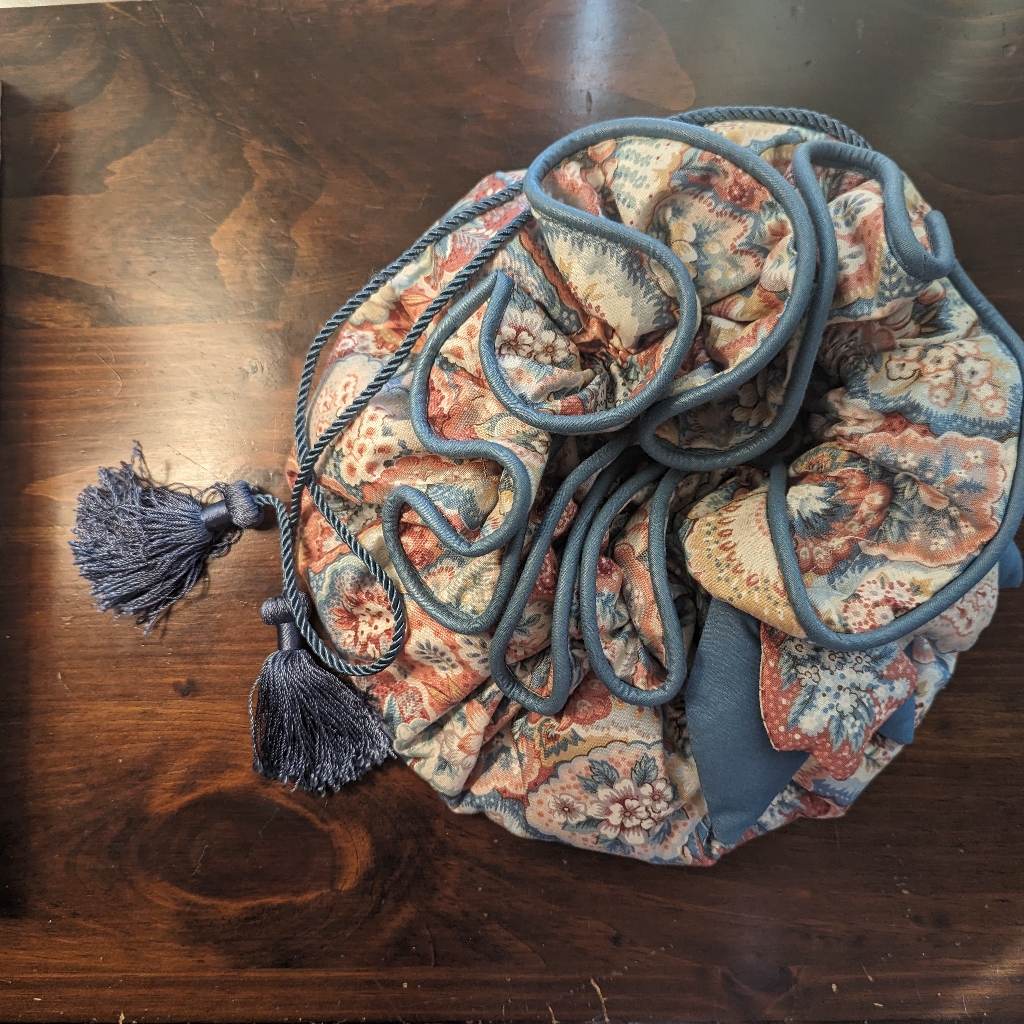 Drawstring Organizer
